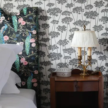 Les Ecrivains At Domaine Le Touran Near Saint Emilion *