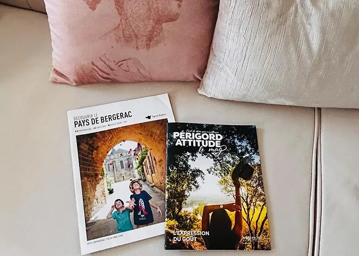 Villa Les Ecrivains At Domaine Le Touran Near Saint Emilion